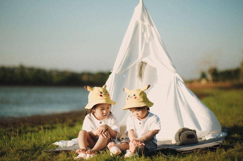 아기 연인 캠핑