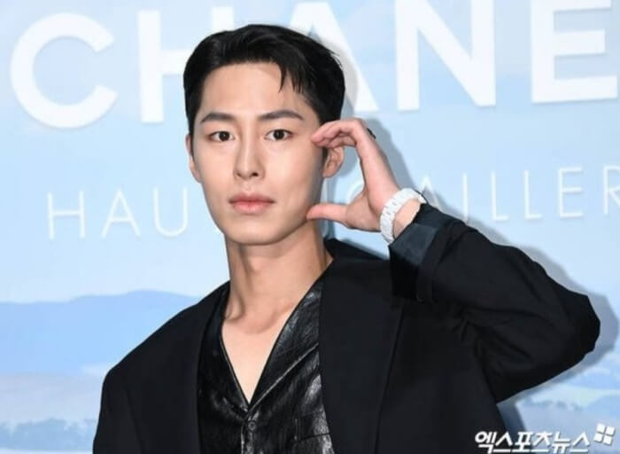 카리나 이재욱