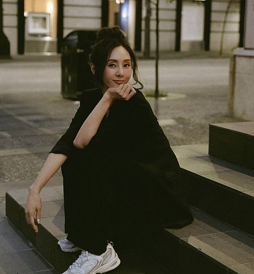 가수-지나
