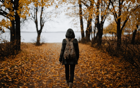 걷기 운동의 재발견: 올바른 자세 &amp;발 관리 꿀팁