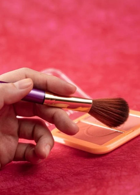 속광 블러셔 완벽 가이드! 피부에 스며드는 윤기와 생기를 한번에