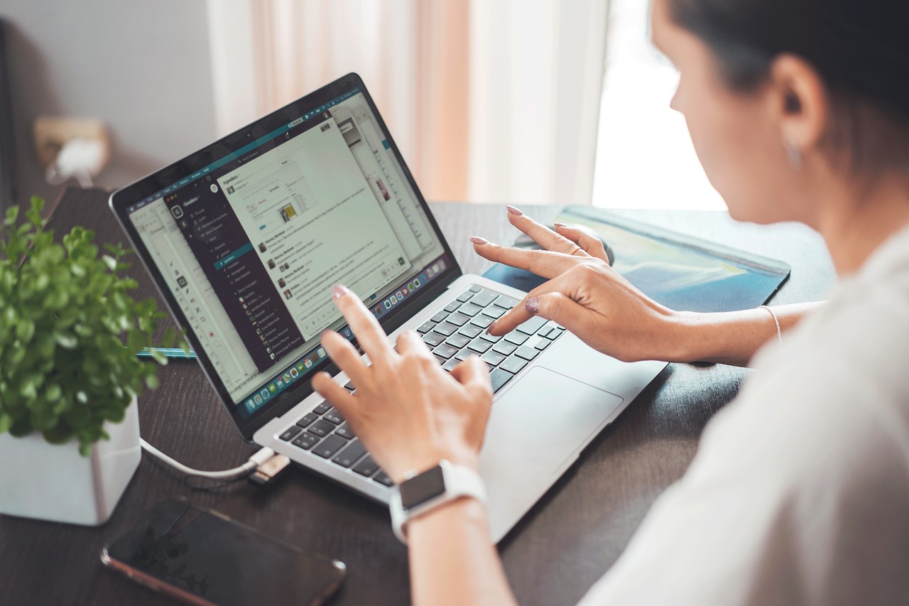 Legal Requirements for Online Businesses in 2025