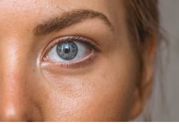 눈밑 처짐 없애는 방법 수술 마사지 예방