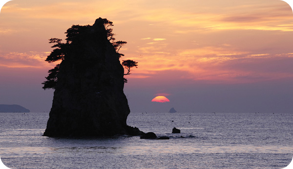 충남 태안 꽃지해수욕장 할미·할아비바위 새해 일출 명소/출처: 충청매일CCDN