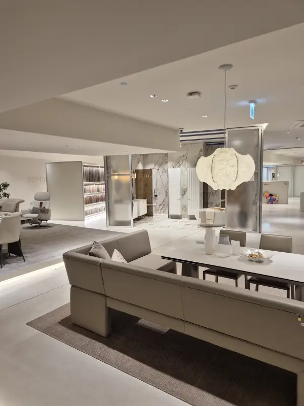 지하2층 쇼룸 사진