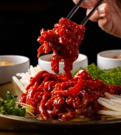 생생정보 믿고 떠나는 스타의 고장 가수 박남정 경남 한안 한식 맛집 탐밀