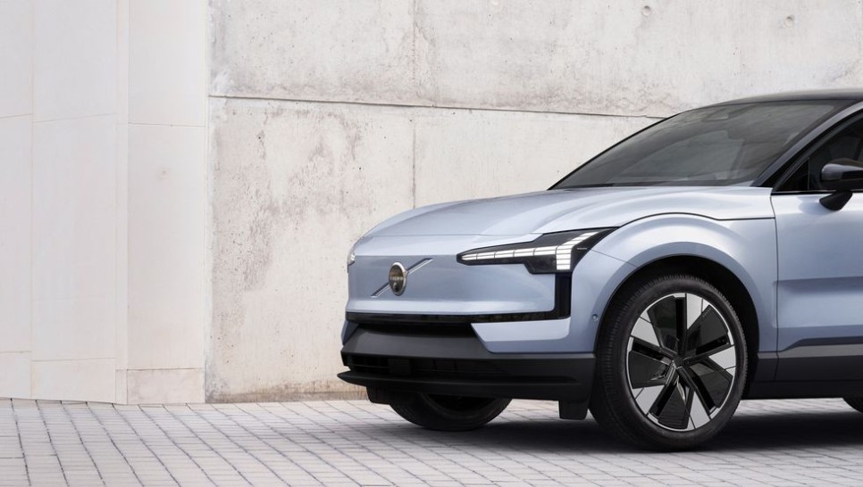 볼보 전기차 EX30