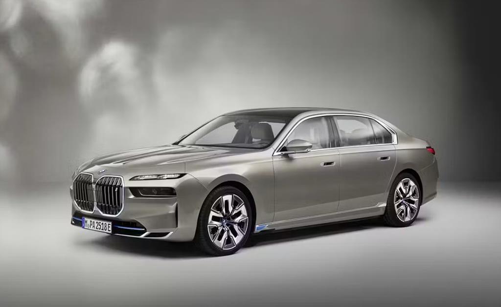 2025 BMW i7 가격 제원 디자인 출시일 최신