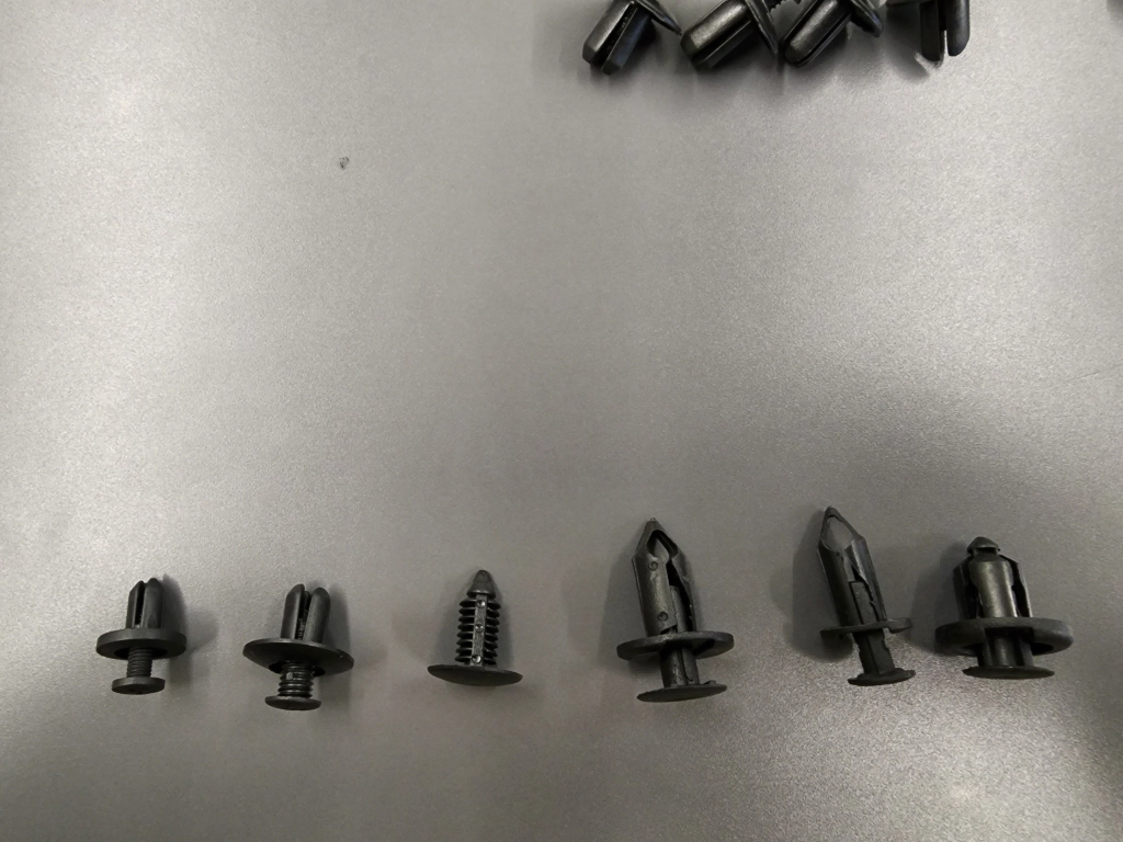 6가지 리테이너 (좌측부터 1번)