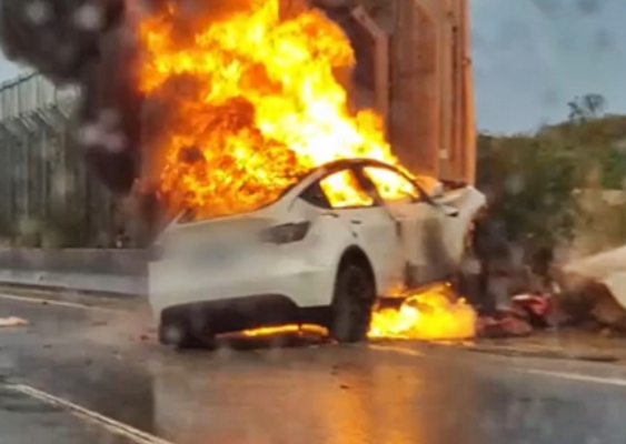 테슬라 전기차 화재 사고