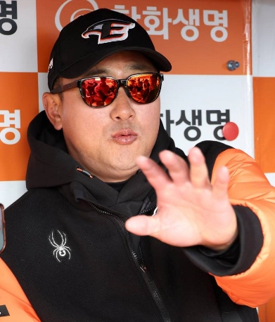 최원호 감독 프로필 나이 고향 학력 경력 연봉