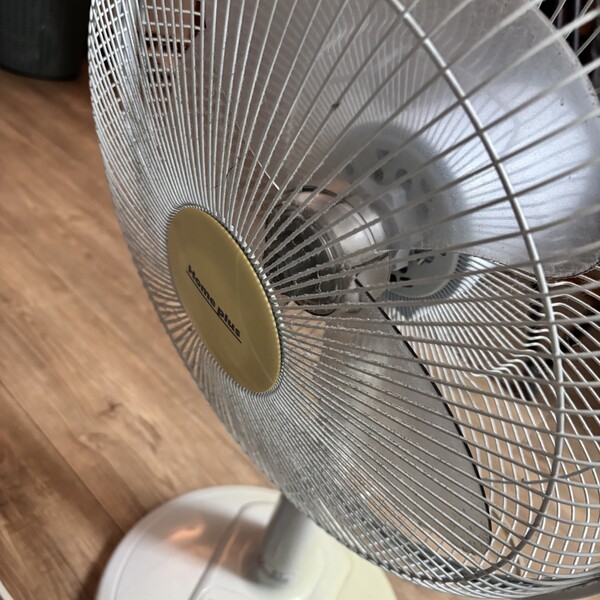 더러운 선풍기