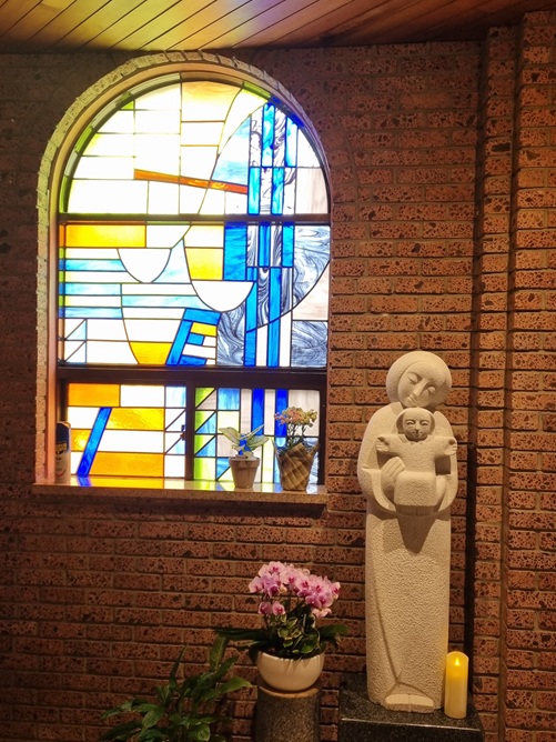 제주 광양성당 유리화, 성모자상