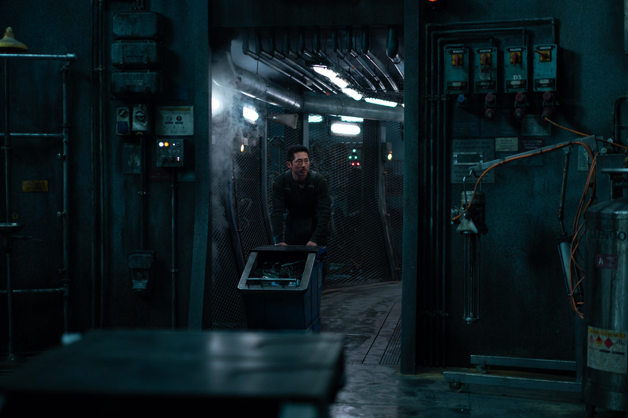 영화 미키17과 관련된 사진