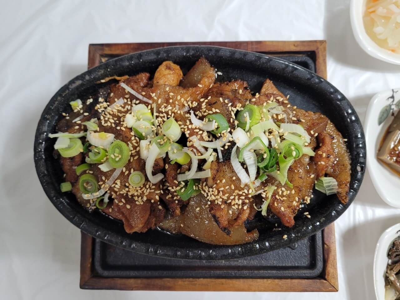 생생정보 믿고 떠나는 스타의 고장 진시몬의 추천! 전라남도 곡성 석회불고기백반 맛집 돌실숯불회관 생생정보2300회