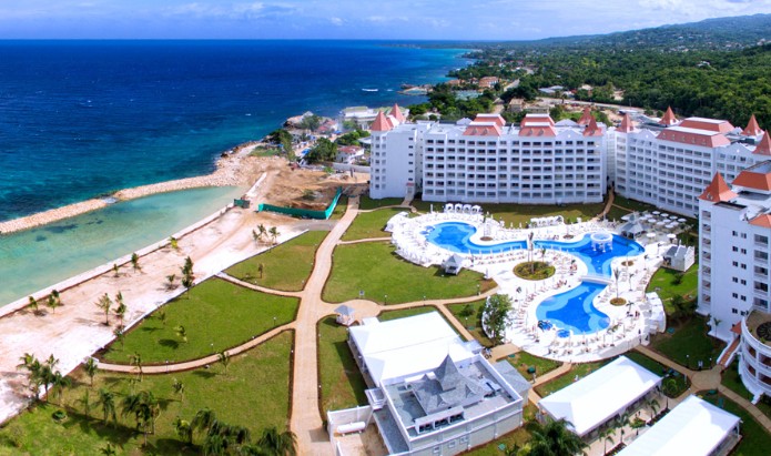 해외여행을 위한 2025년 가성비 최고의 올인클루시브 리조트 추천 바히아 프린시페 럭셔리 러너웨이 베이