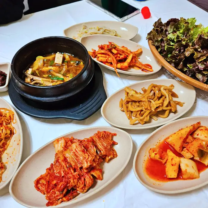 식객 허영만 백반기행 가평 베뉴지CC 돼지두루치기 맛집