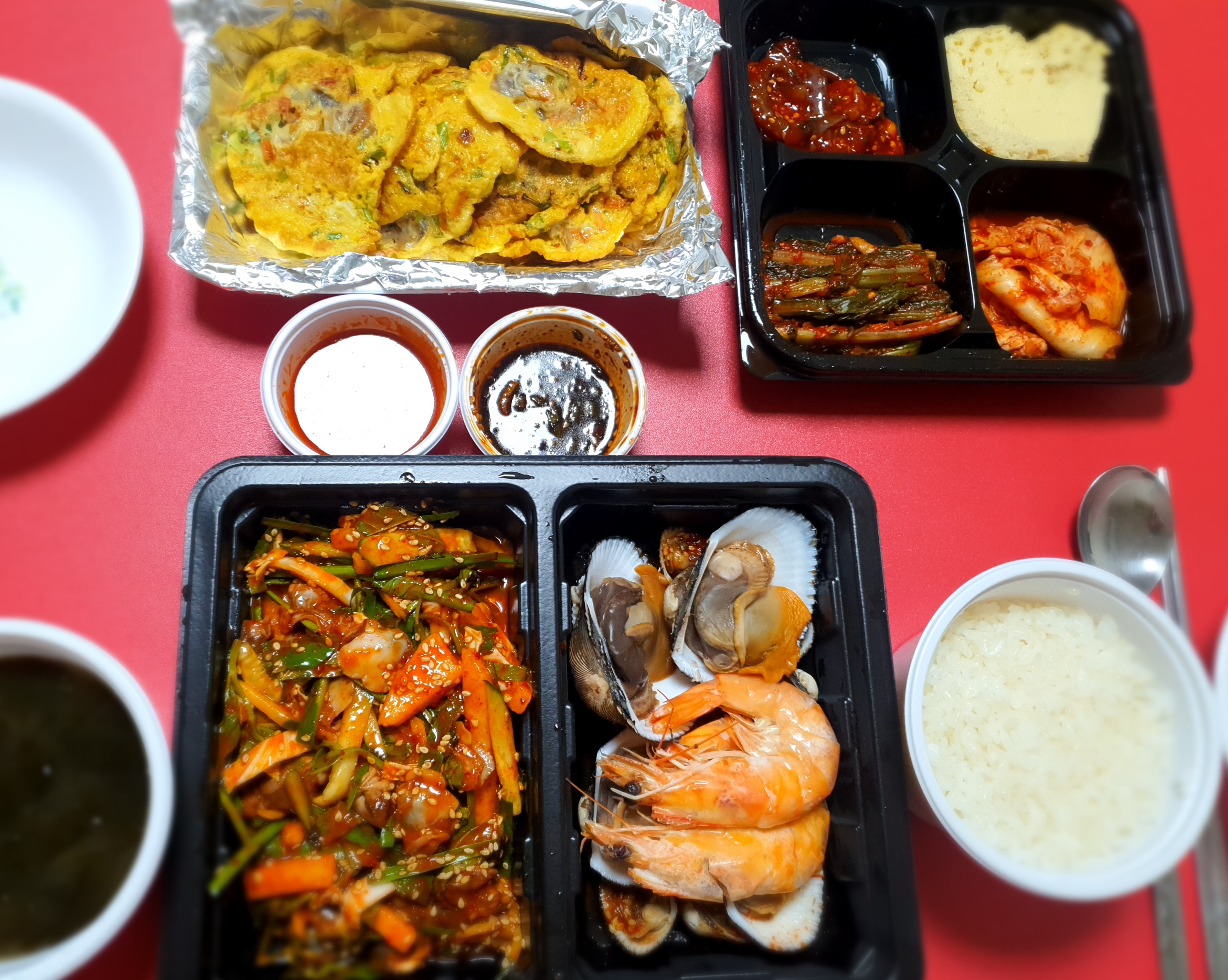 푸짐한-꼬막-한상이-배달되었습니다.