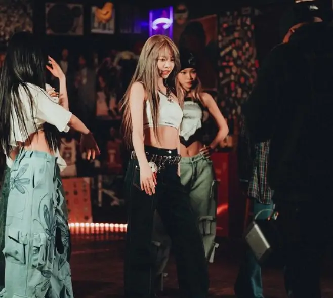 르세라핌 LE SSERAFIM 멤버프로필 본명 국적 나이 키 혈액형 MBTI 쏘스뮤직 하이브