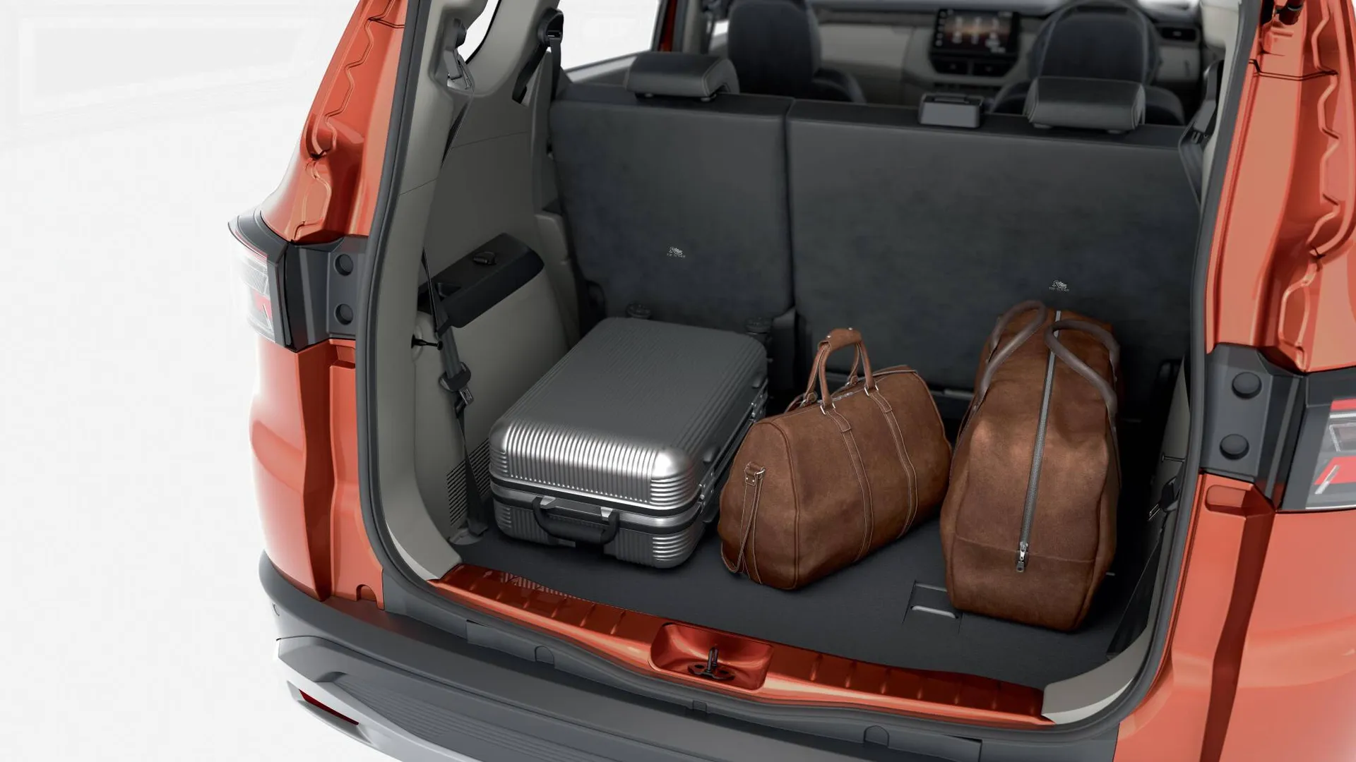 르노 트라이버 차량 이미지