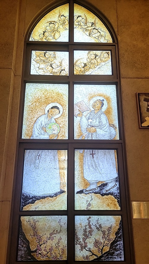 서울 삼각지성당 스테인드글라스