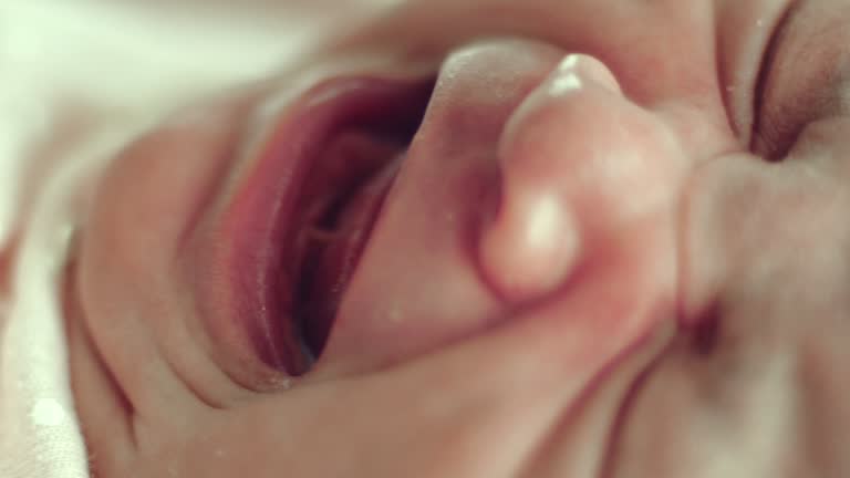 아기 돌보는 꿈