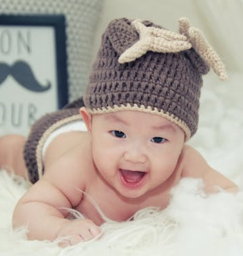 국민행복카드 바우처, 어디서 써야 하는지, 사용처 잘 알고 계시나요? - 신생아의 사랑스런 독사진 포즈