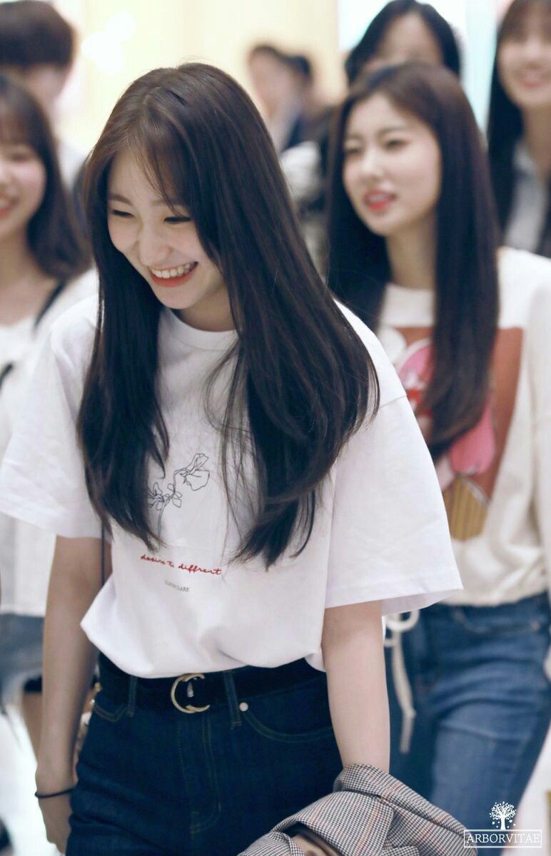 아이즈원 프로듀스48 이채연 사진모음 아이즈원 프로듀스48 이채연 사진모음