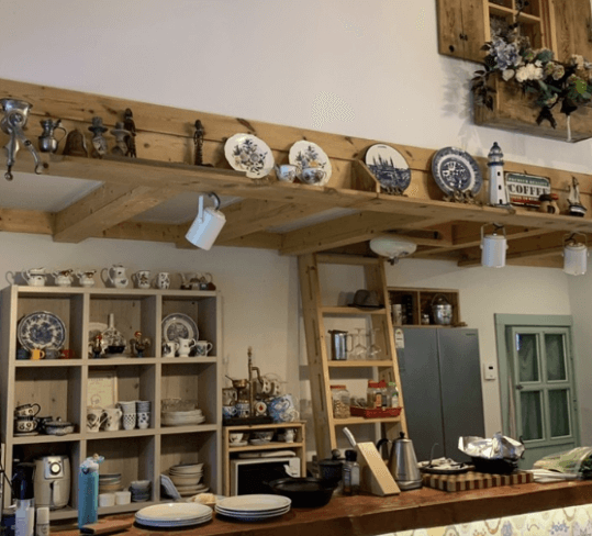 남겨서 뭐하게 민박집, 강릉 노닐다 B&B