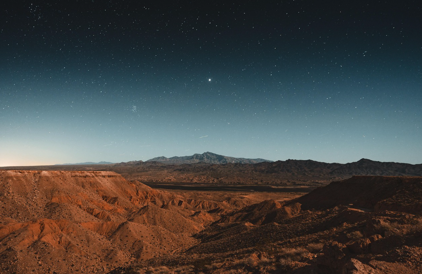 우주에는 왜 반물질이 거의 존재하지 않을까
