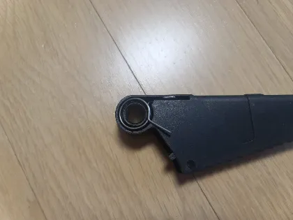 무선 충전식 전기톱 조립방법