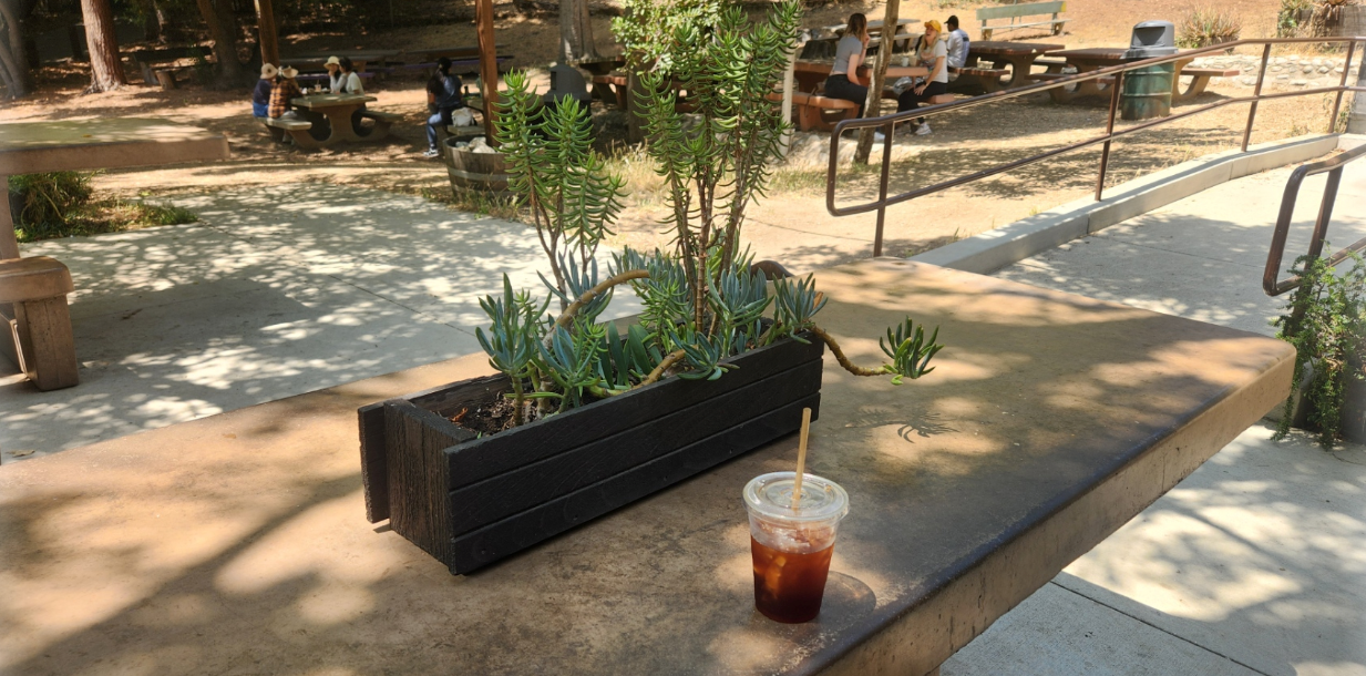 카페 트레일 야외테이블 이미지