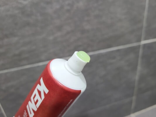 치약 색상 사진