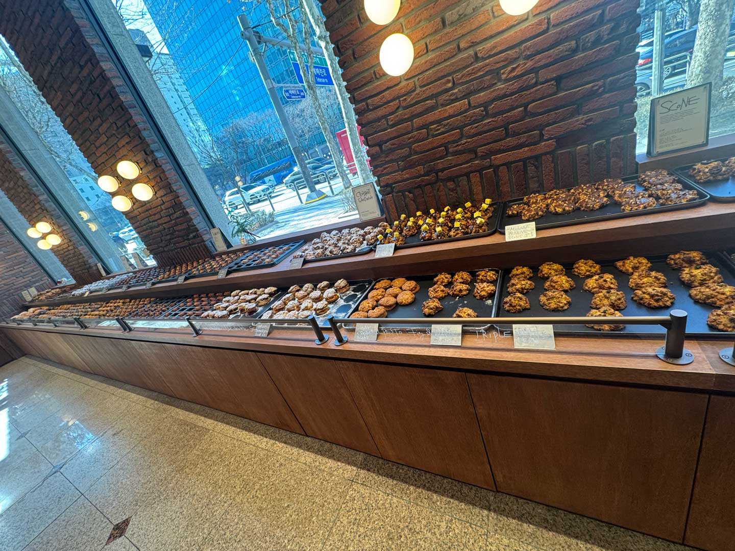 Brian's Coffee 베이커리 진열모습