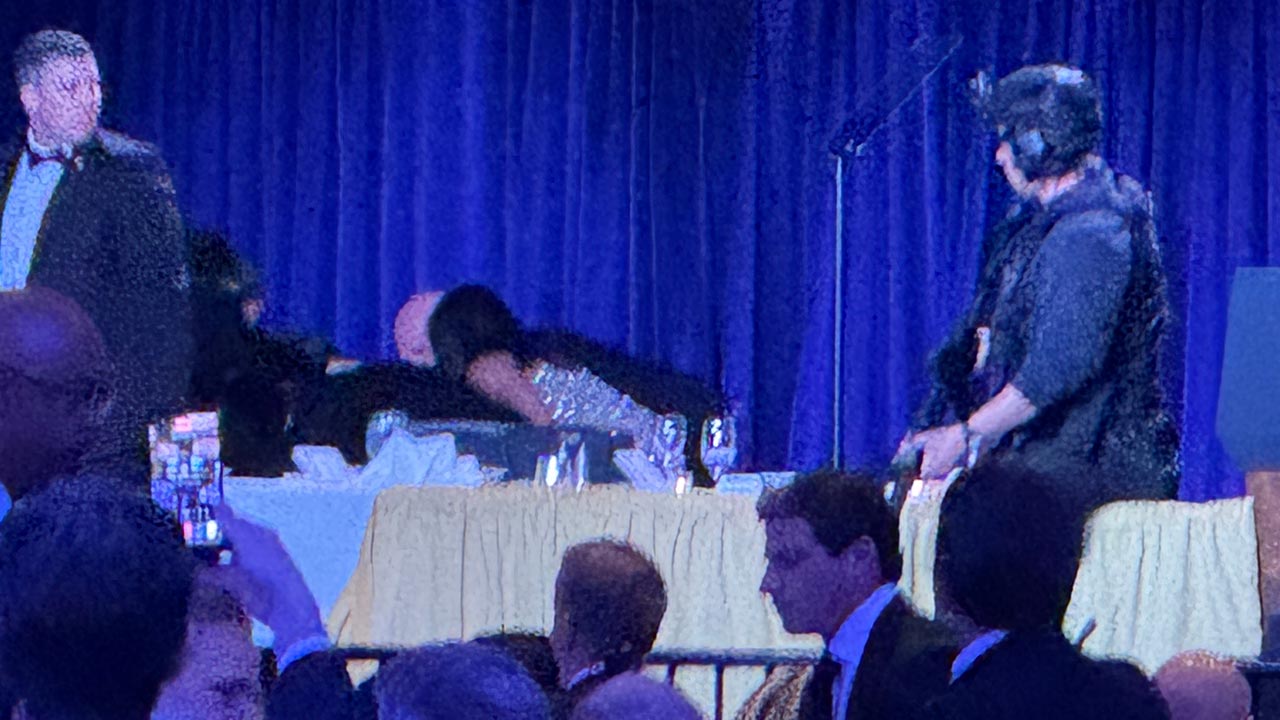 트럼프 피신 영상: 백악관 기자단 만찬 총격 사건 발생 ❘ 현장 상황·피신 경로·용의자 체포 실시간 분석