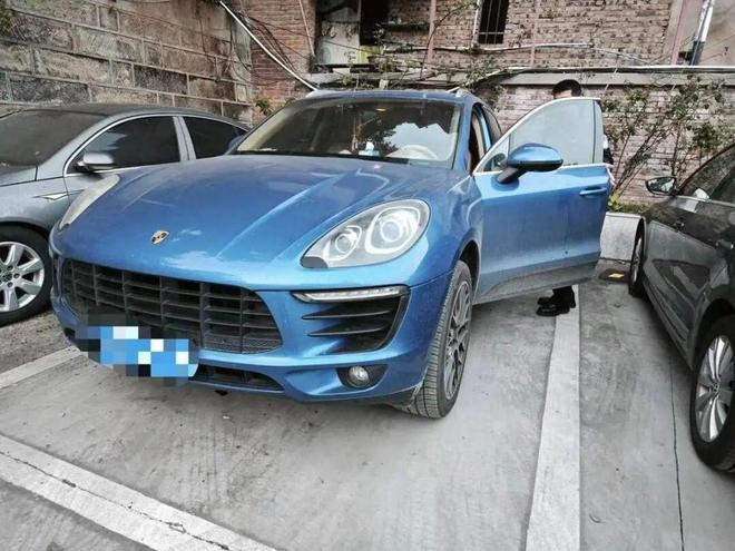 포르쉐 몰던 20대 남성, 알고 보니 ‘전기배터리 전문 절도범’… 하룻밤 190개 털었다