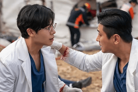 중증외상센터 몇부작 출연진 웹툰 촬영병원