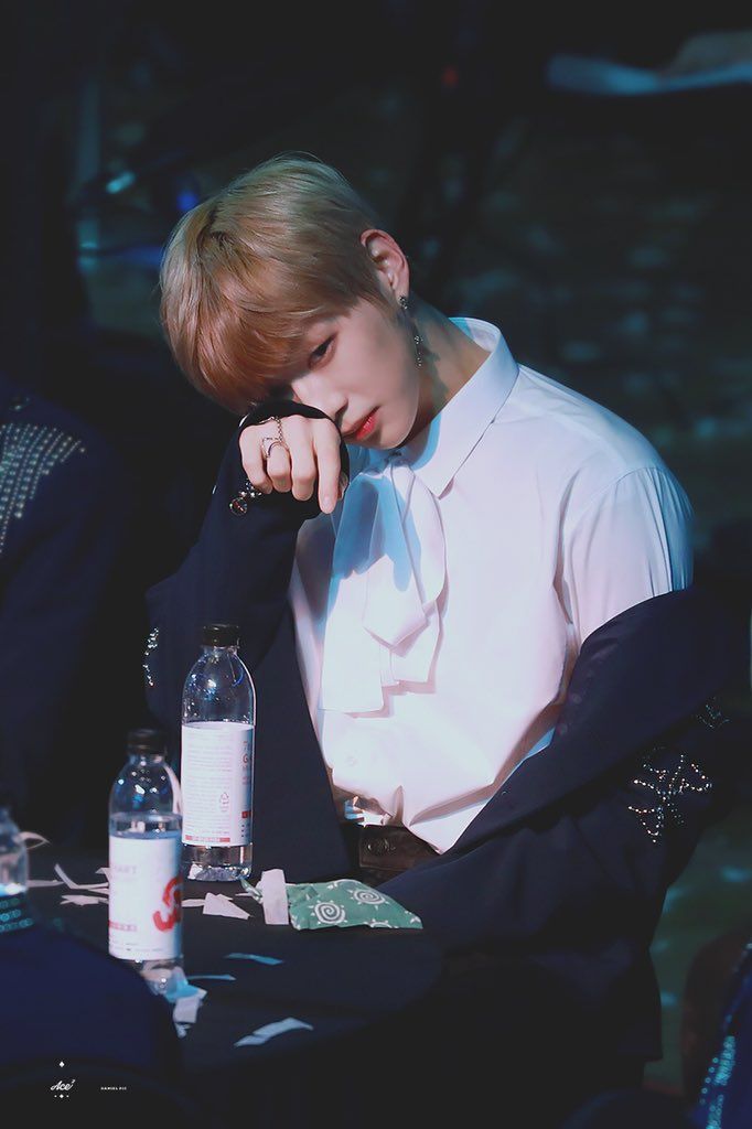 워너원 고화질 사진 강다니엘, 박지훈