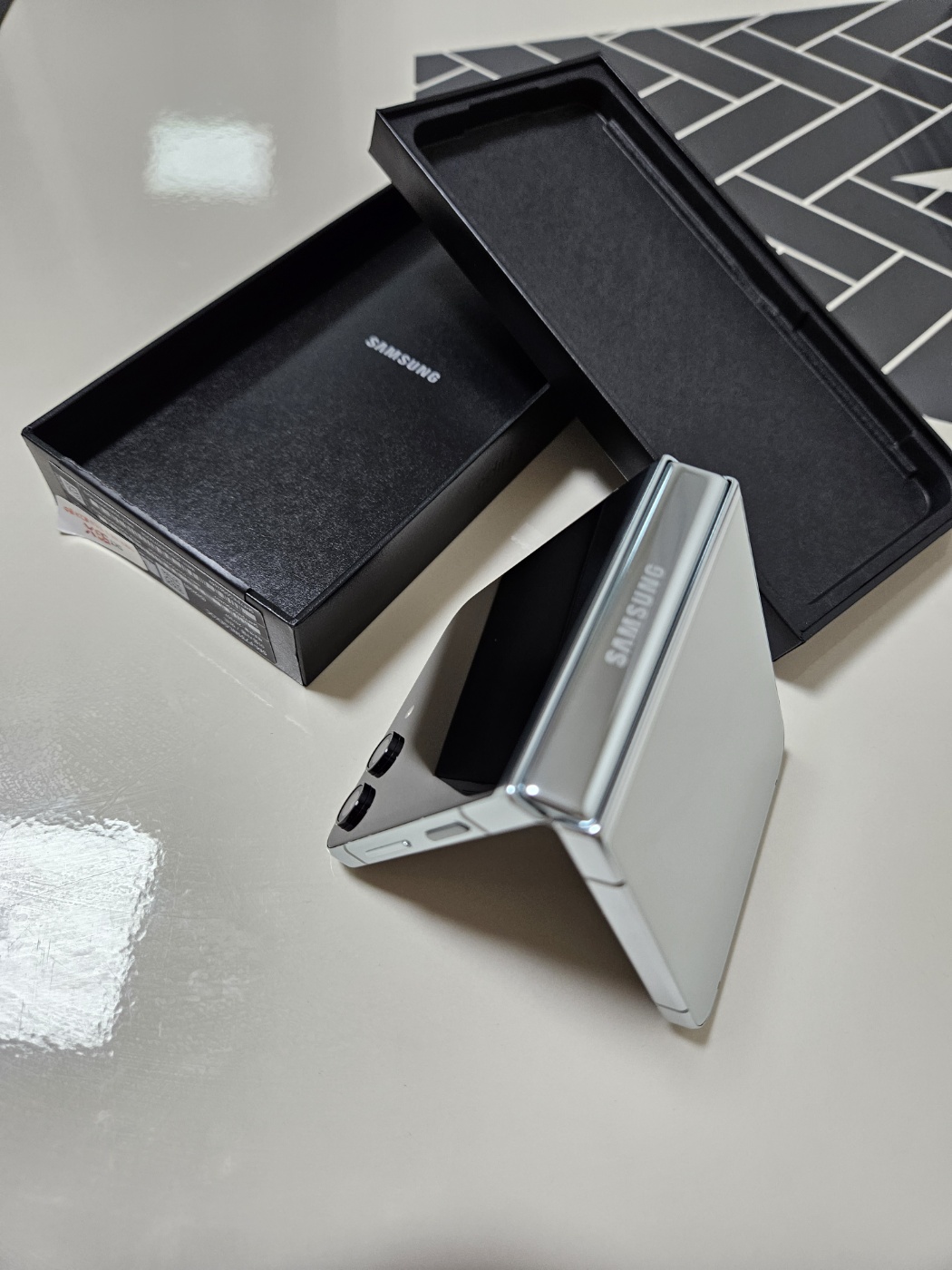 갤럭시 지플립5 민트 언박싱 &amp; 스펙