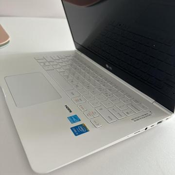 가벼운 노트북