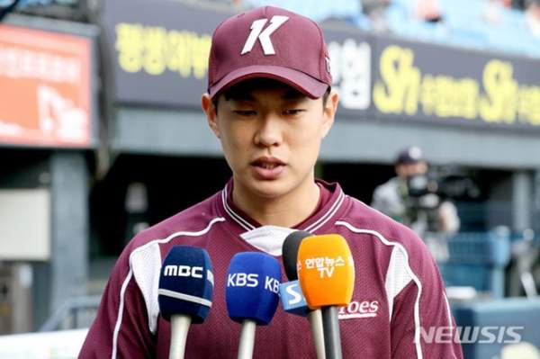 송성문 야구선수 연봉 나이 프로필 학력 고향: 샌디에이고 파드리스 MLB 성공 비결, 20-20 기록 완벽 분석