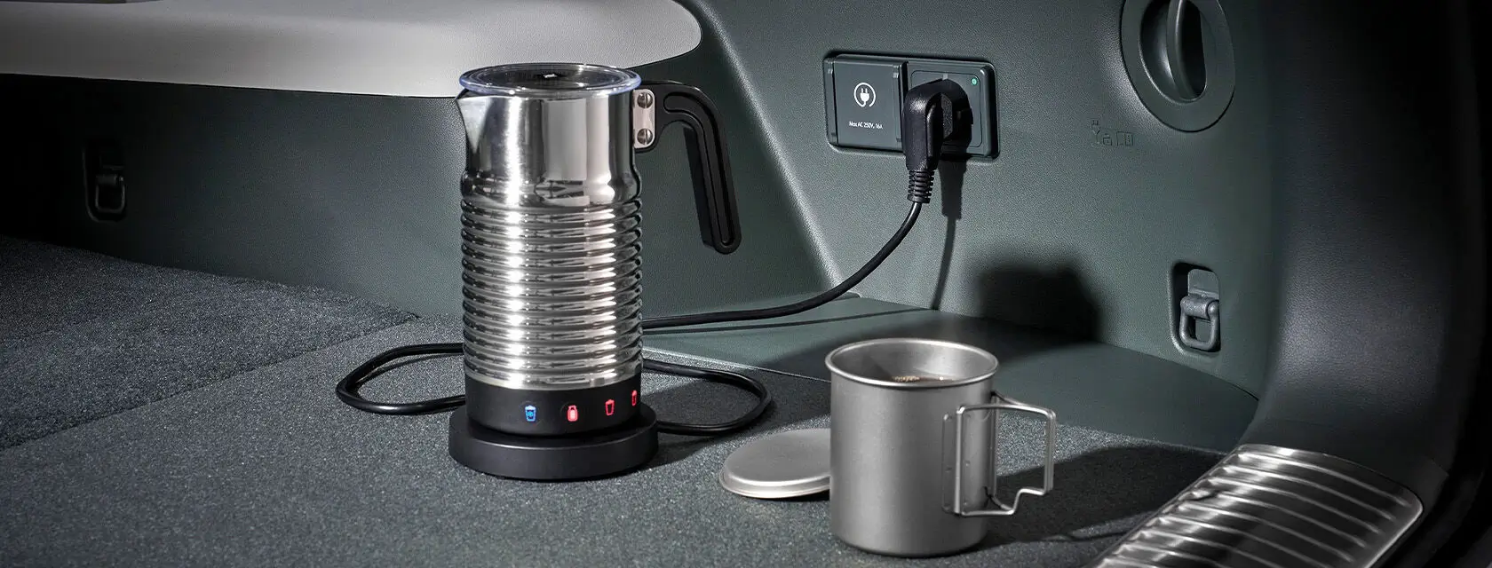 ioniq9_v2l_indoor_v2l