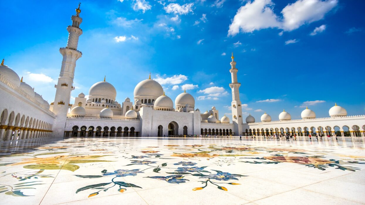 아부다비 (Abu Dhabi)