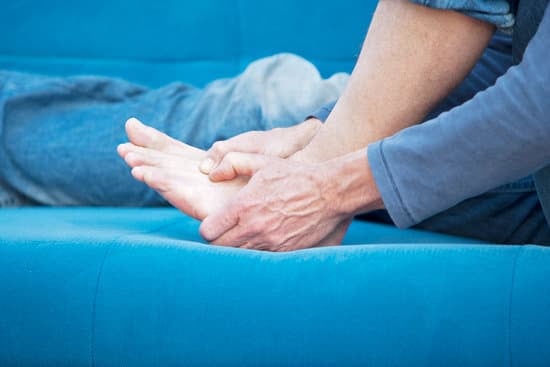 중족골 통증 및 피부 못, 굳은살(Metatarsalgia, Corns, and Callus)