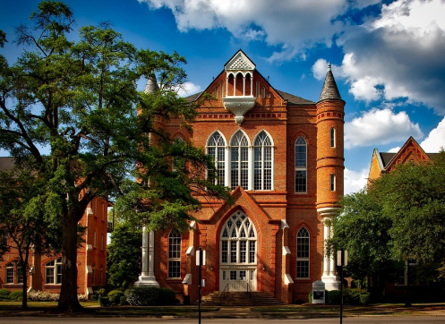 대학교 건물 사진