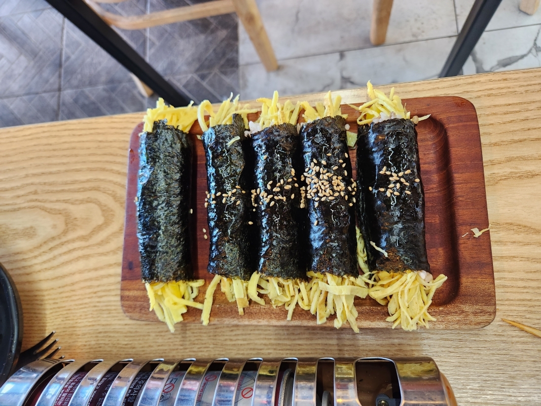 인정궁물떡볶이-달걀-꼬다리-김밥