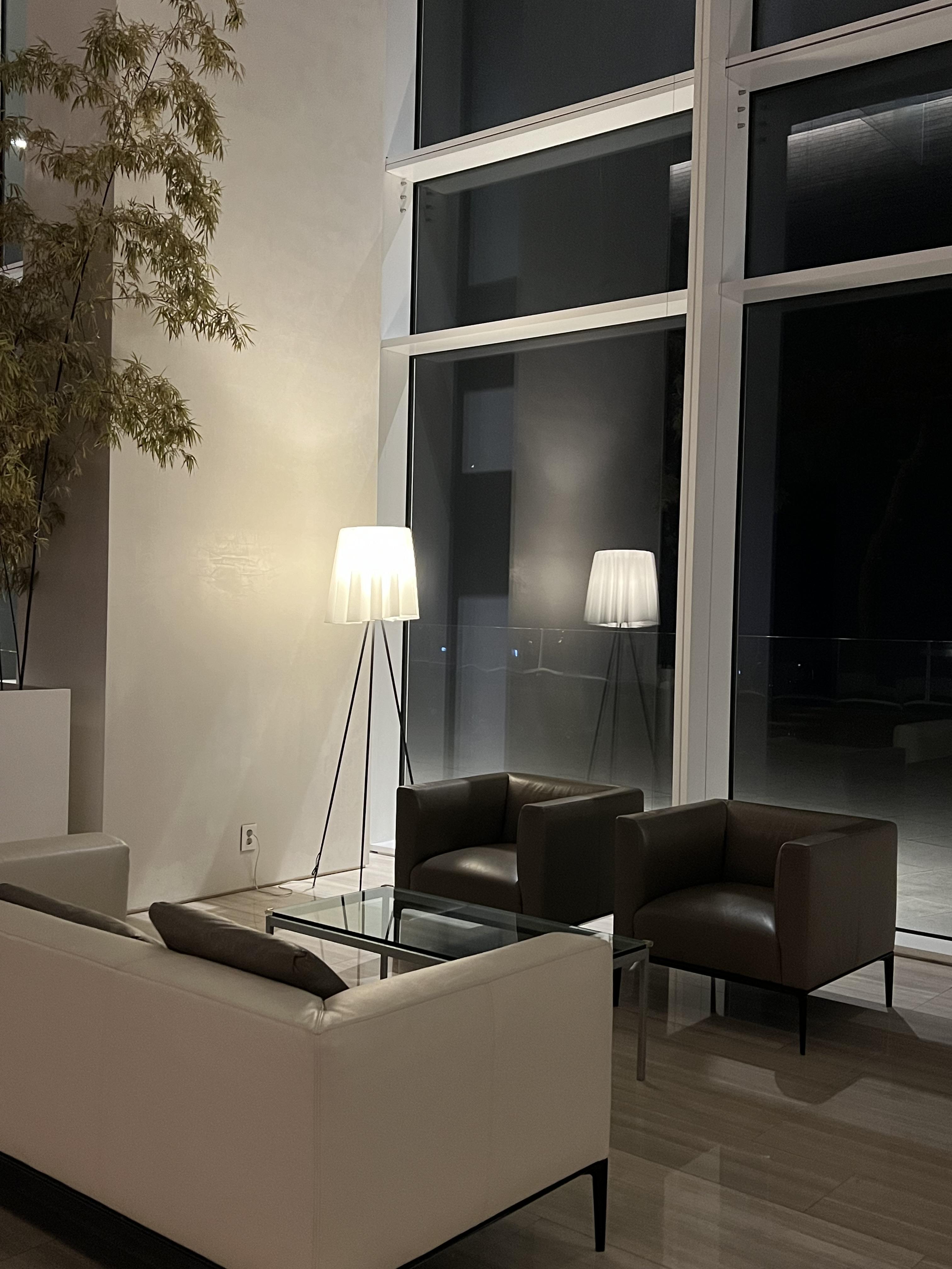 강릉-씨마크호텔-로비