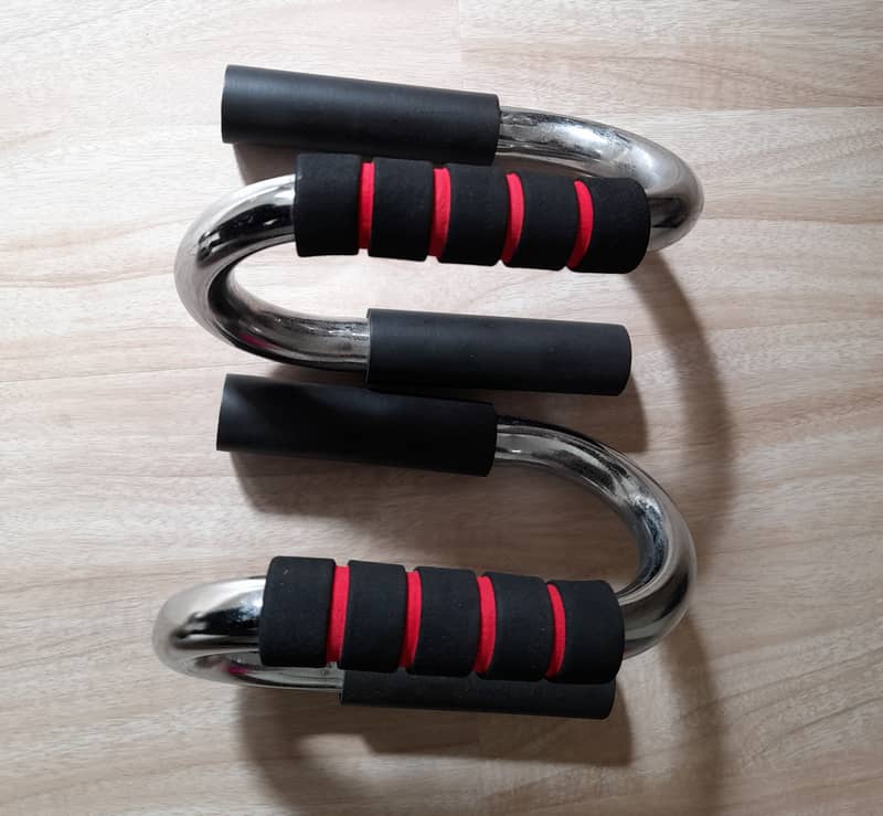 손목 통증 완화에 도움이 되는 푸시업바