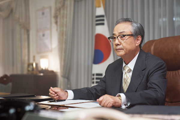 서울의 봄 정동환 - 최한규 (대한민국 대통령)