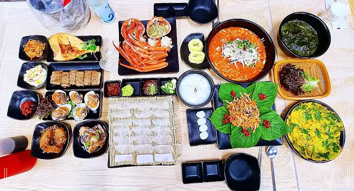 진심 가득 건강 담은 맛 강릉 경포대 강문해변 맛집 추천 생방송투데이 홍게 붉은 대게 속초 주문진 선주 직판 공수 물회 횟집 오늘방송 고수뎐